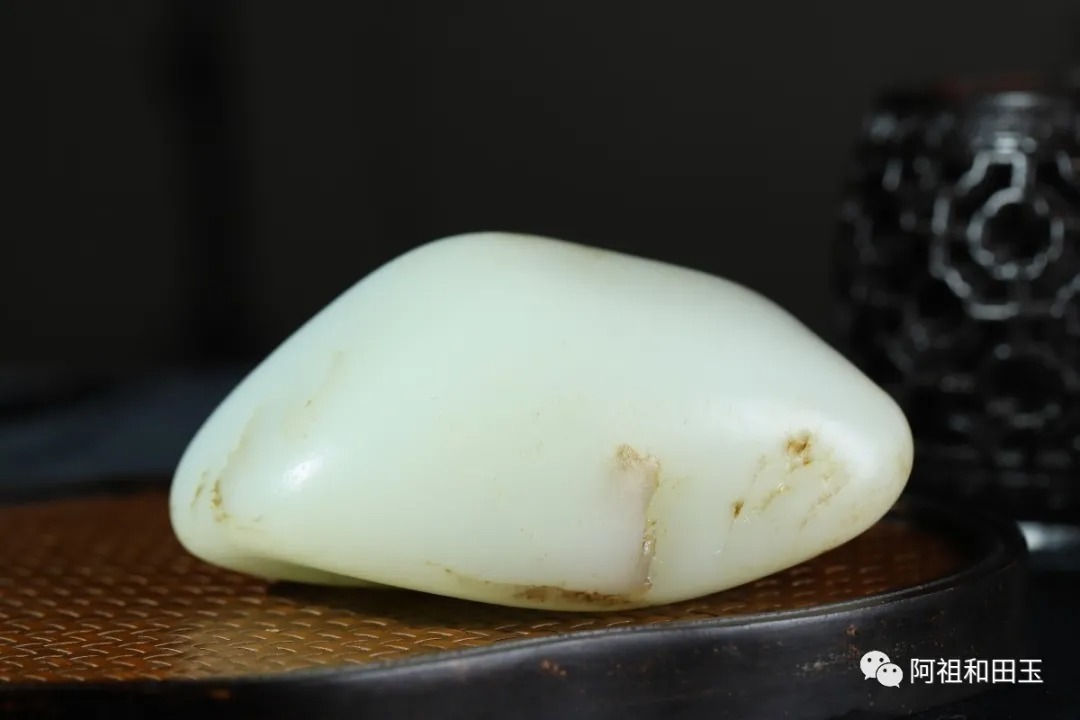 和田玉入门：一分钟辨认籽料、山料、青海料、俄料(图4)
